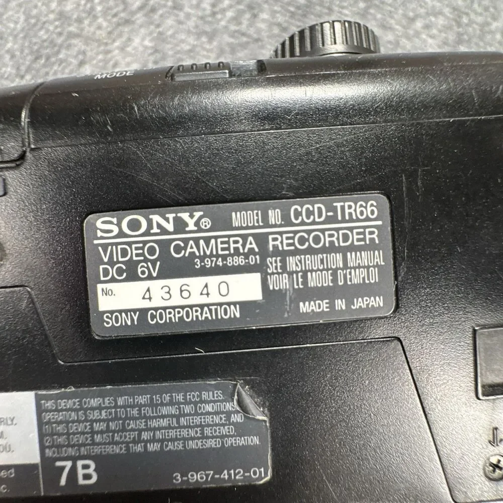 Sony Handycam Video 8 Camcorder VCCD-TR66 Bundle Camera is Tested Bag Batteries